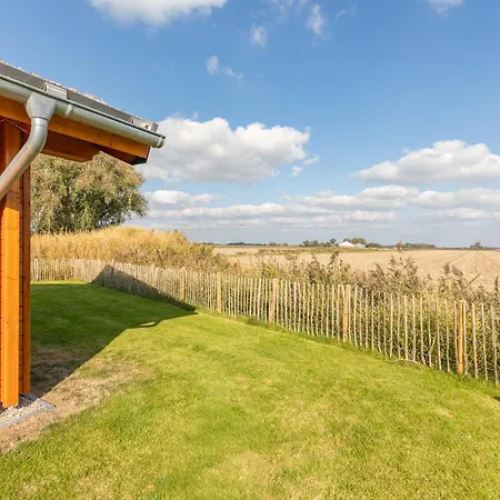 Huus Moeoev Casa vacanze *