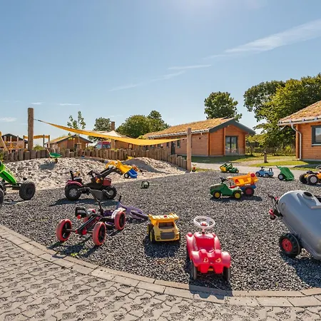 Huus Moeoev Holiday home Kating