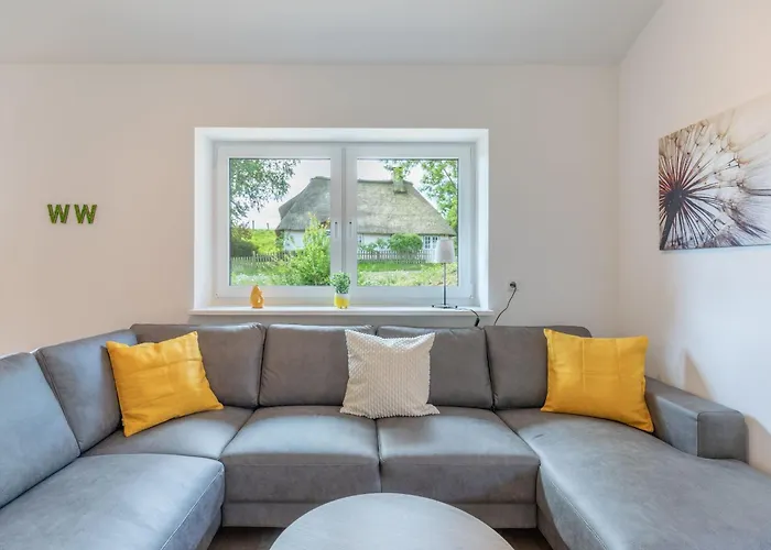 Huus Moeoev Casa vacanze *